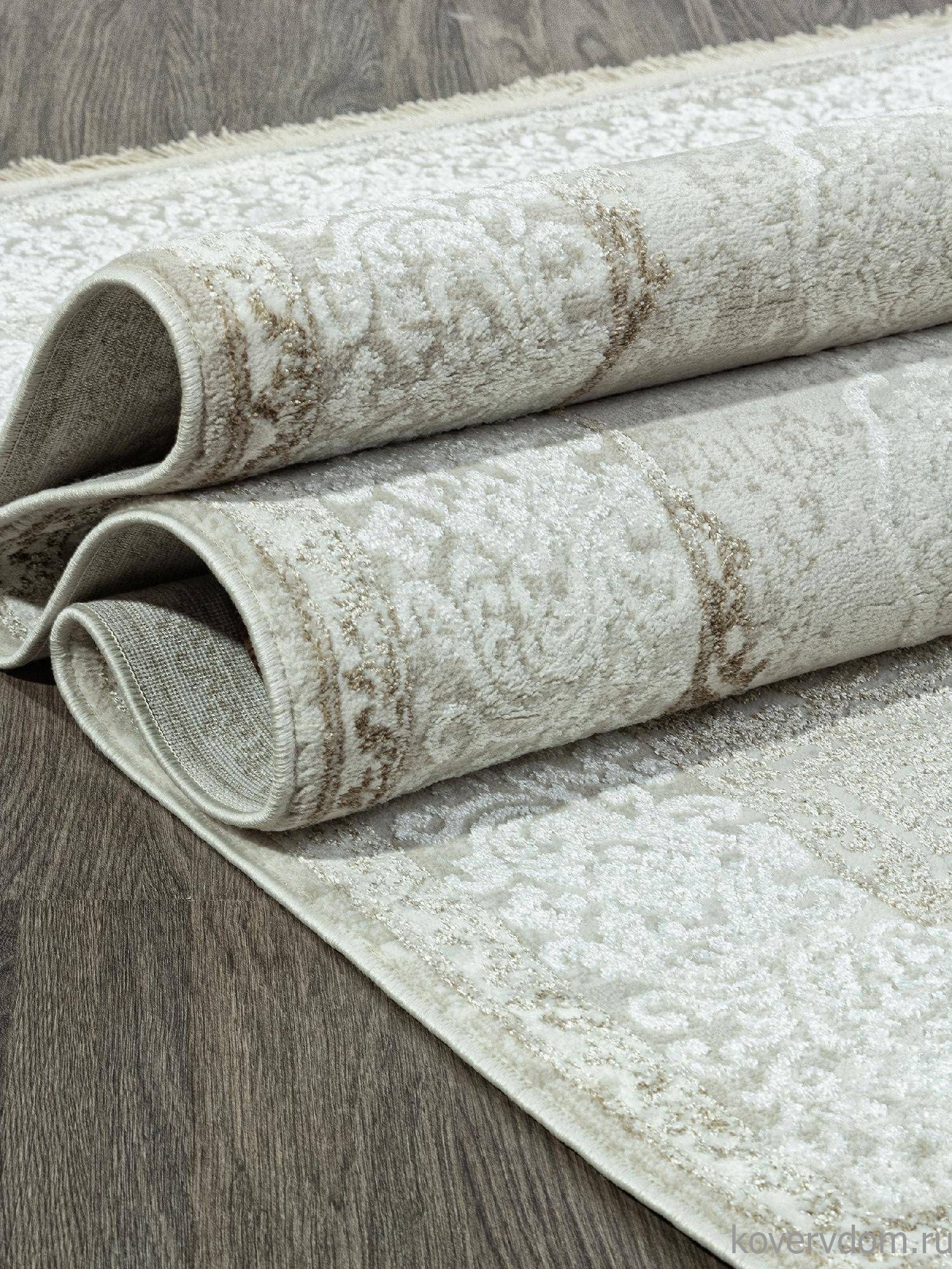 Ковер RUBI 26702A CREAM / WHITE