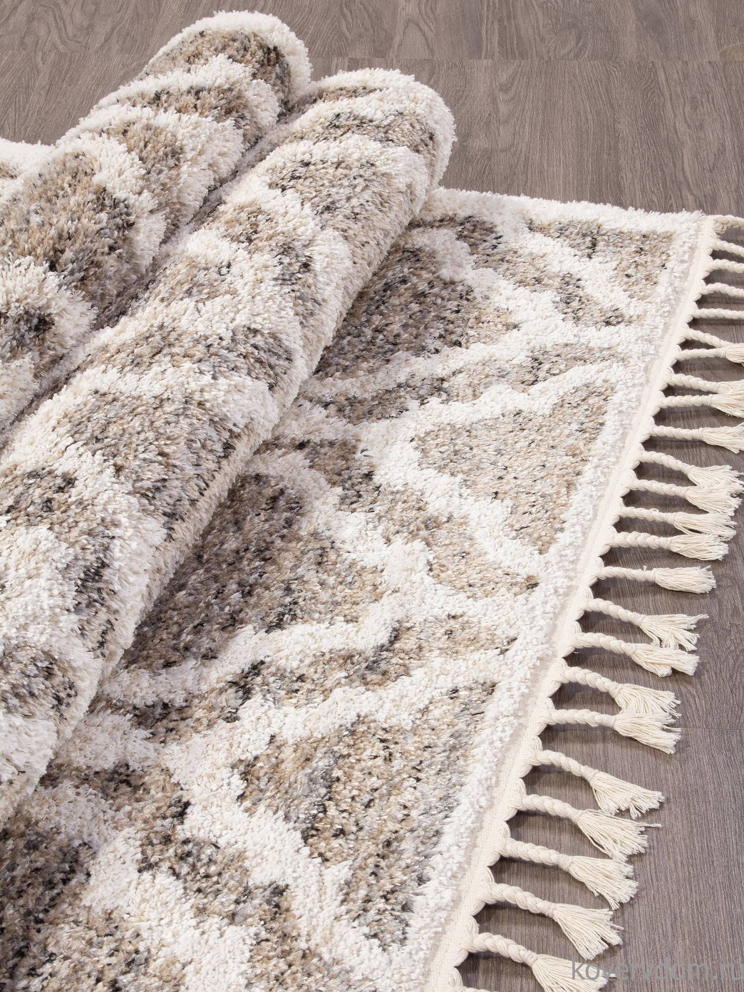 Ковер UVITA 37341 070 BEIGE Ковер UVITA 37341 070 BEIGE