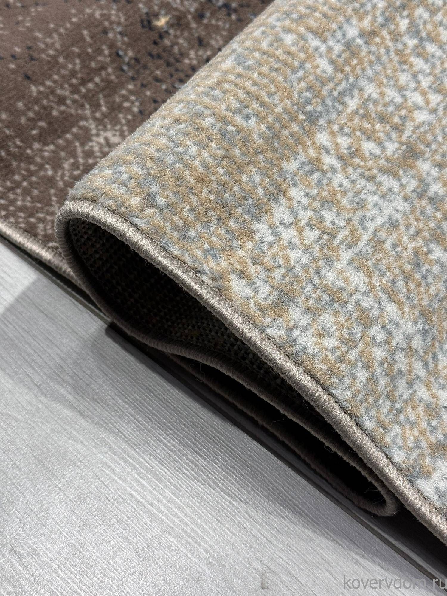 Ковер PRAGA 06052A BROWN / TOZ GRI